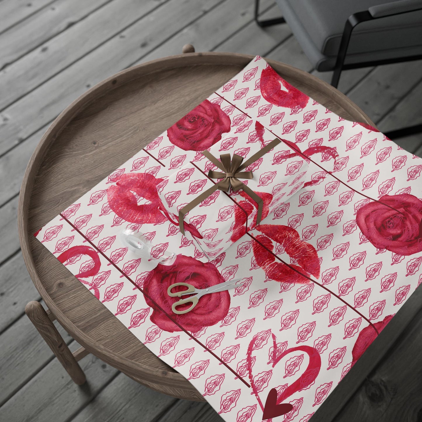 Chic Vagina Heart & Roses Gift Wrap, Naughty Paper, Psssy Love Present
