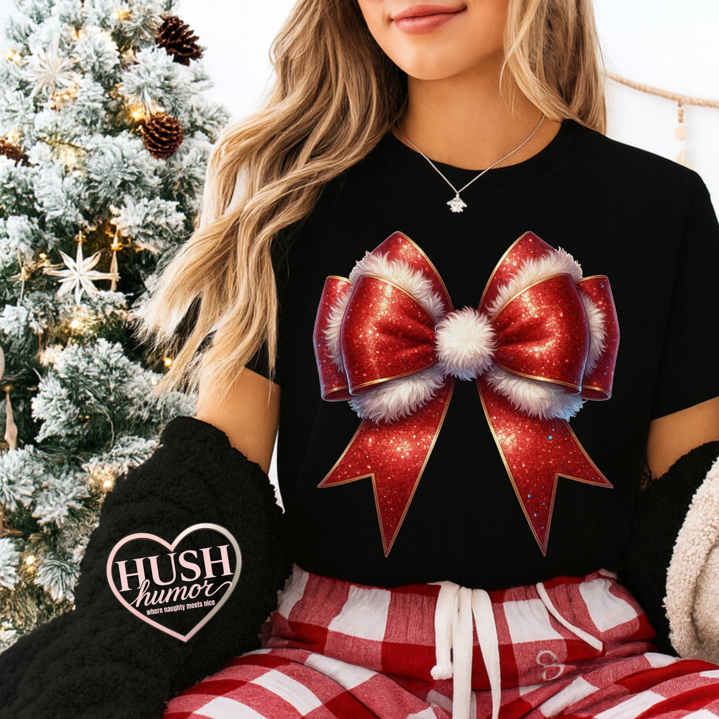 Be Santa’s Favorite Gift Tee – Wrapped Up Bow Tie Christmas Shirt, Funny Adult NSFW Holiday Party T-Shirt