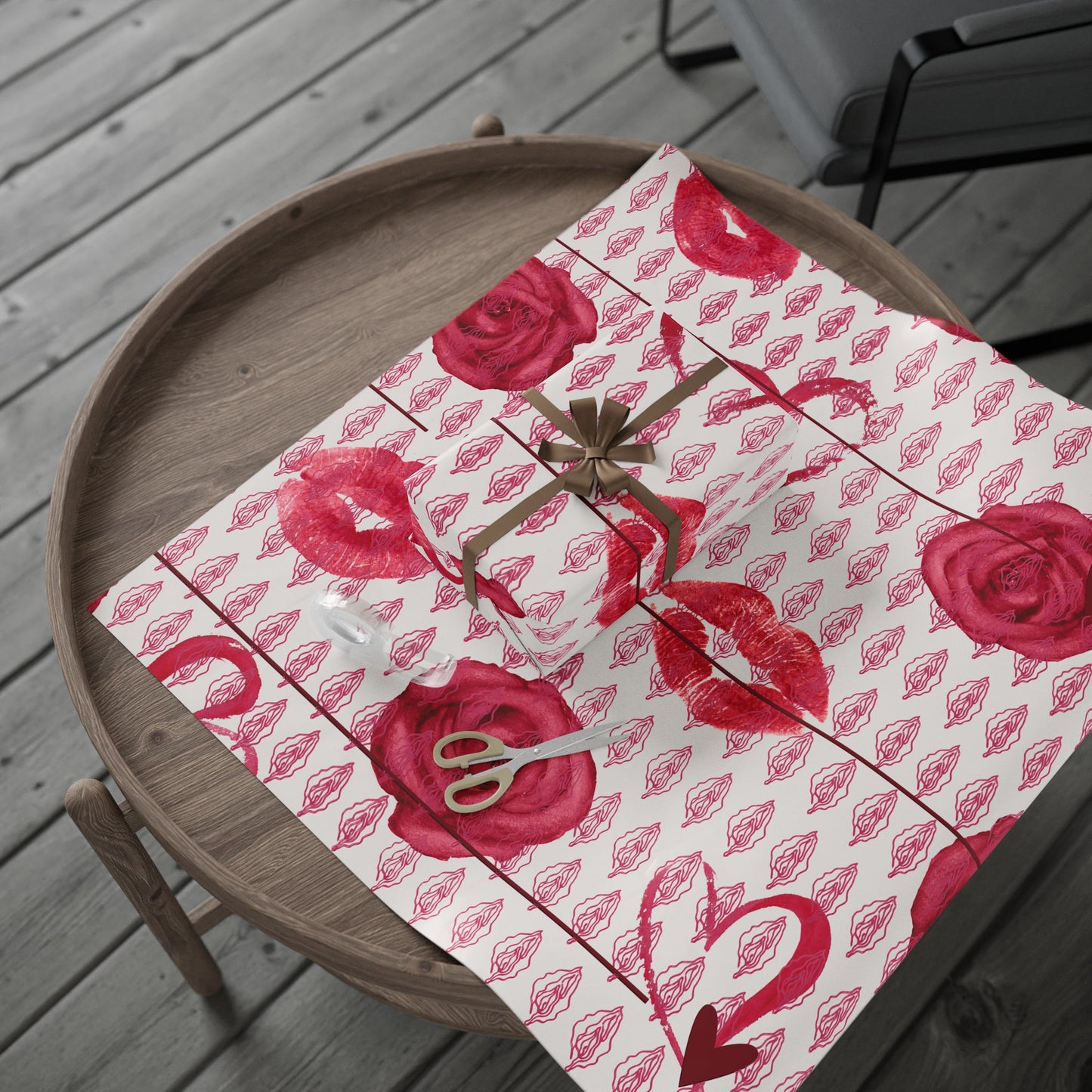 Chic Vagina Heart & Roses Gift Wrap, Naughty Paper, Psssy Love Present