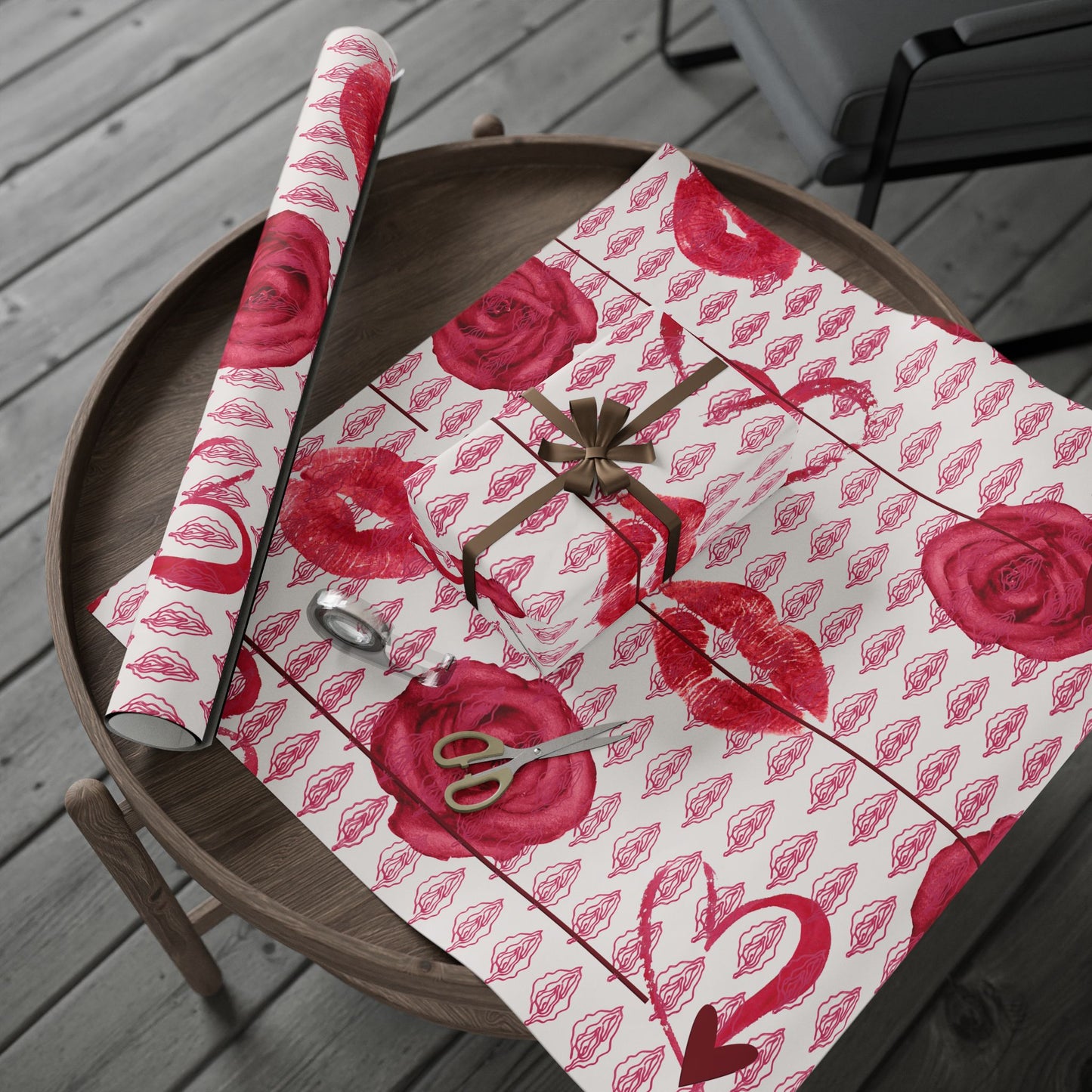 Chic Vagina Heart & Roses Gift Wrap, Naughty Paper, Psssy Love Present
