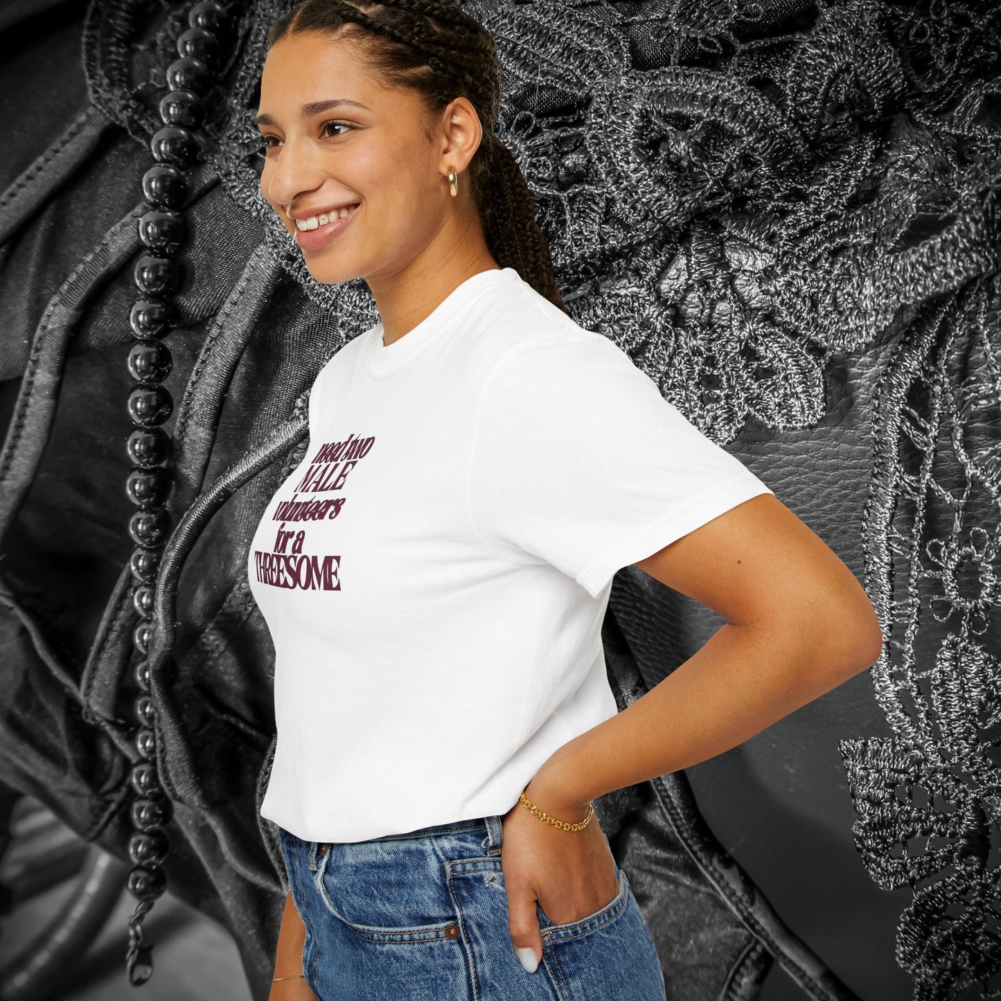 Need Two Male Volunteers for a Threesome T-Shirt – Single Woman Dirty Humor Tee